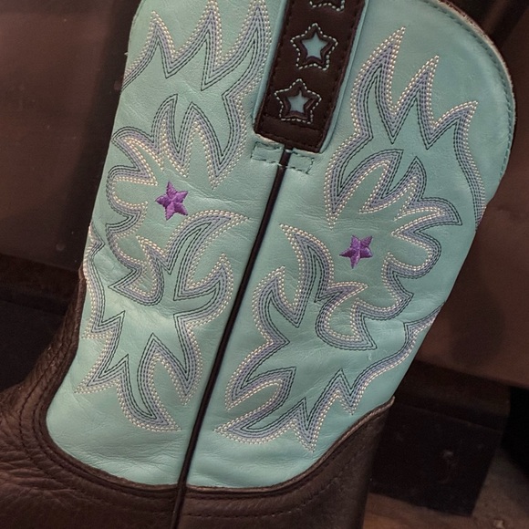 “Ariat” Leather Western Boots  
Size 8.5 - Picture 3 of 12